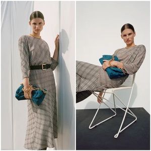 Zara plaid dress very flattering true xs